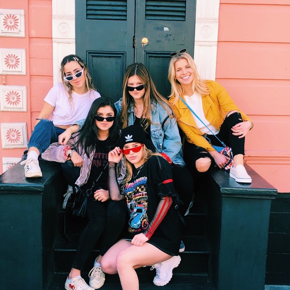 Meet your Posher, Gabi - Picture 8 of 8